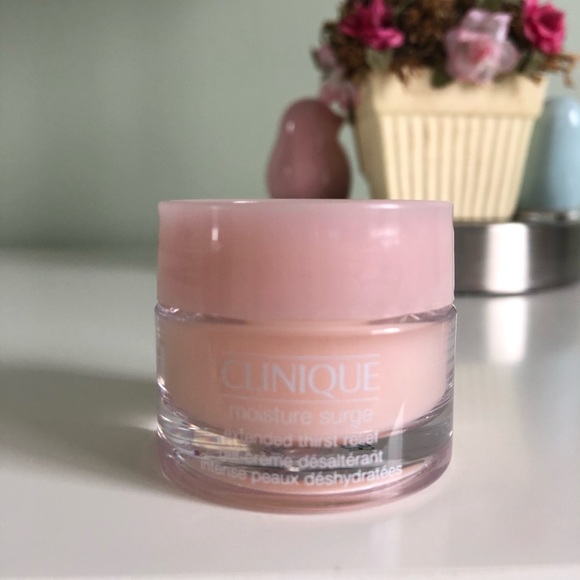 Clinique Other - Clinique Moisture Surge 0.5OZ/15ML